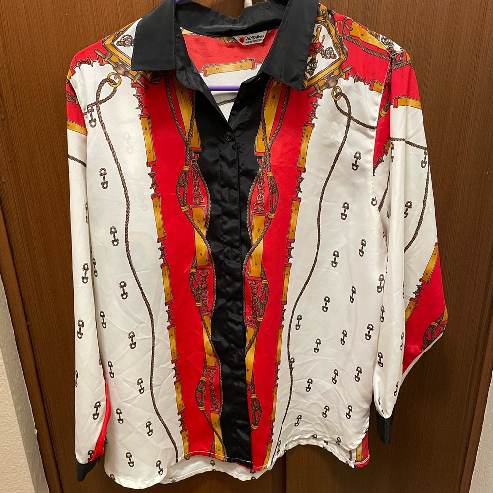 Unique vintage button up